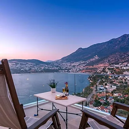 Sleeps 8 Pool Air Con Wifi Willa Kalkan