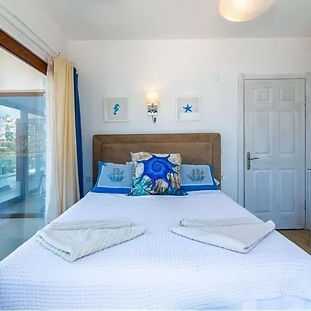 Sleeps 8 Pool Air Con Wifi * Kalkan